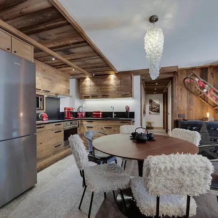 Appartement Val-d'isère, 4 Pièces, 6 Personnes - Fr-1-567-67 *